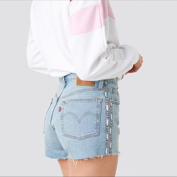 💥HP💥 2 for 1 Levi’s Ribcage Jeans & 501 Shorts! - Picture 3 of 8